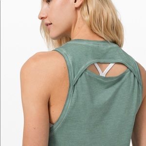 Lululemon cut back crop tank